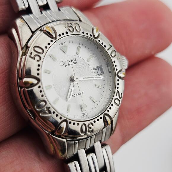 Carvelle By Bulova Silver Tone Date Dial Chronograph Watch Chunky Link Band - Picture 3 of 7